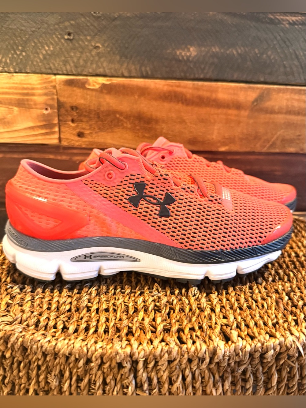 Under Armour Women’s Sz 7.5 “Speedform Gemini 2”Mesh Running Sneakers